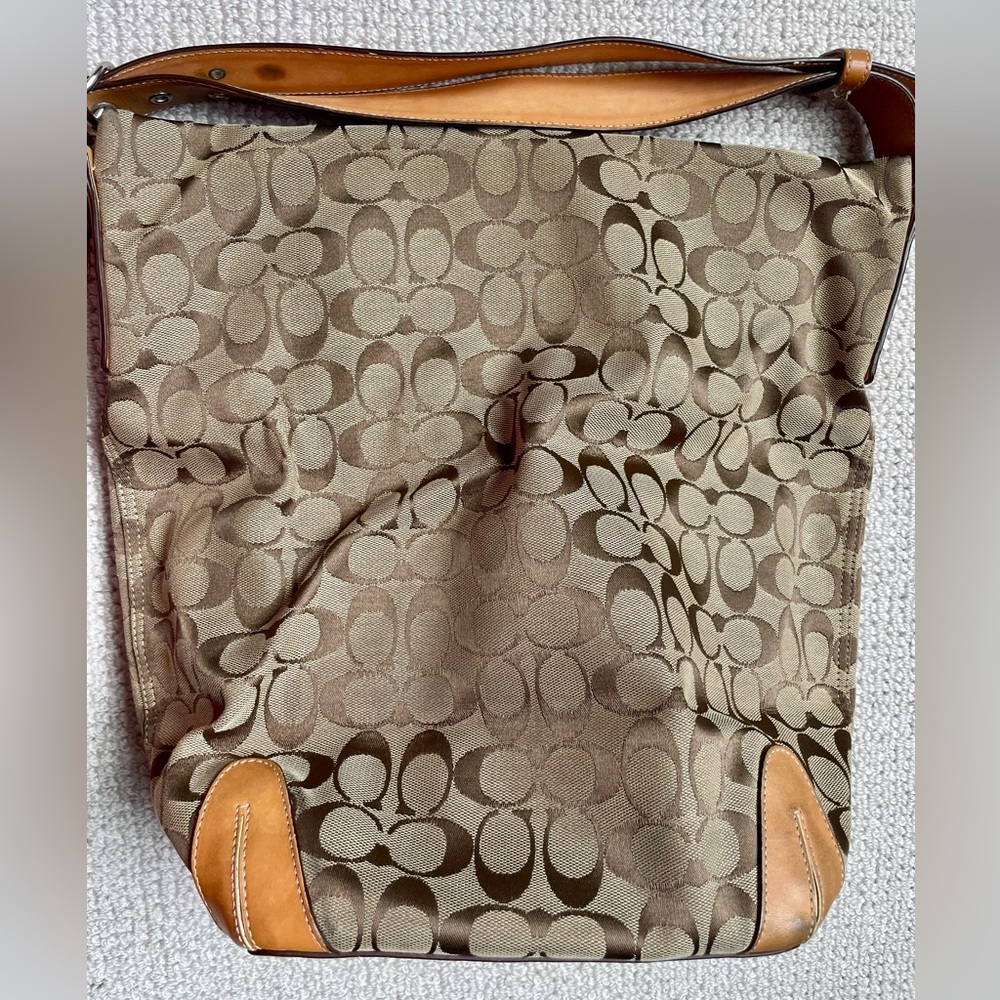 Coach Signature C Large bucket satchel in khaki